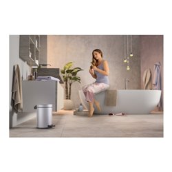 Hailo Solid 4, Tret-Kosmetik-Mülleimer, 3 l Weiß