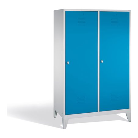 C+P Doppelspind Classic auf Füßen, für 2 Personen, H1850xB1190xT500mm Front Lichtblau Korpus Lichtgrau