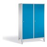 C+P Doppelspind Classic auf Füßen, für 2 Personen, H1850xB1190xT500mm Front Lichtblau Korpus Lichtgrau