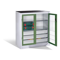 C+P Werkzeugschrank, Sichtfenster-Drehtüren, 2 Böden, 3 Schübe, H1000xB930xT500mm Front Resedagrün Korpus Lichtgrau
