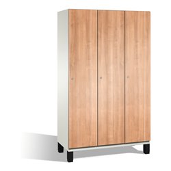 C+P Umkleidespind Cambio auf Füßen, 3 Abteile, H1980xB1200xT525mm, Reinweiß/Kirsche