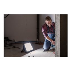 Brennenstuhl Mobiler LED Strahler DINORA 3000, 24 W, IP65, 2500lm