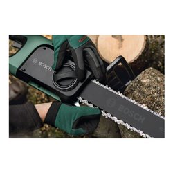 Bosch Elektro-Kettensäge UniversalChain 35, 1.800-W-Motor, mit 35cm Sägekette und Kettenschutz