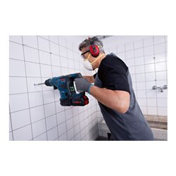 Bosch Akku-Bohrhammer mit SDS plus GBH 18V-34 CF, 2 Akkus und Ladegerät