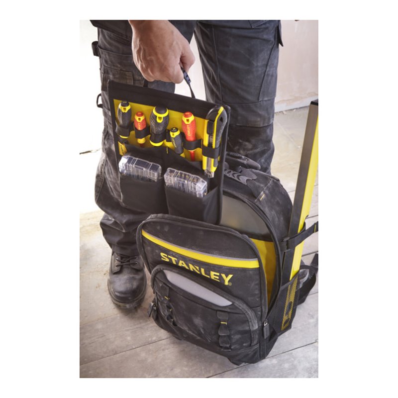 Stanley Essential Rucksack mit Teleskopgriff