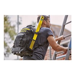 Stanley Essential Rucksack mit Teleskopgriff