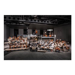 AEG Kreuzlinienlaser CLG2-20B, 20 m, grün, inkl. Tasche, 2x AA Batterien, Wandhalterung (magnetisch), Klettband