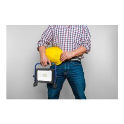 Ansmann 30 W wiederaufladbarer Luminary LED Strahler, 2400 Lumen FL2400R