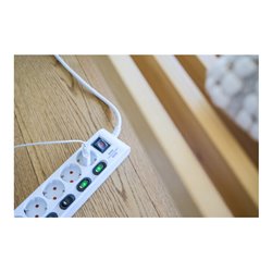 Steckdosenleiste einzeln schaltbar 6-fach 2m H05VV-F 3G1,5 weiß