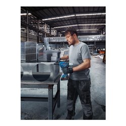 Bosch Akku-Nietpistole GRG 18V-16 C: 2 Akkus ProCORE18V 4,0Ah, L-BOXX