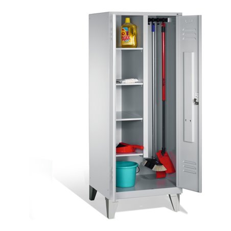 C+P Putzmittel-Spind Classic auf Füßen 2 Abteile Front Lichtgrau Korpus Lichtgrau