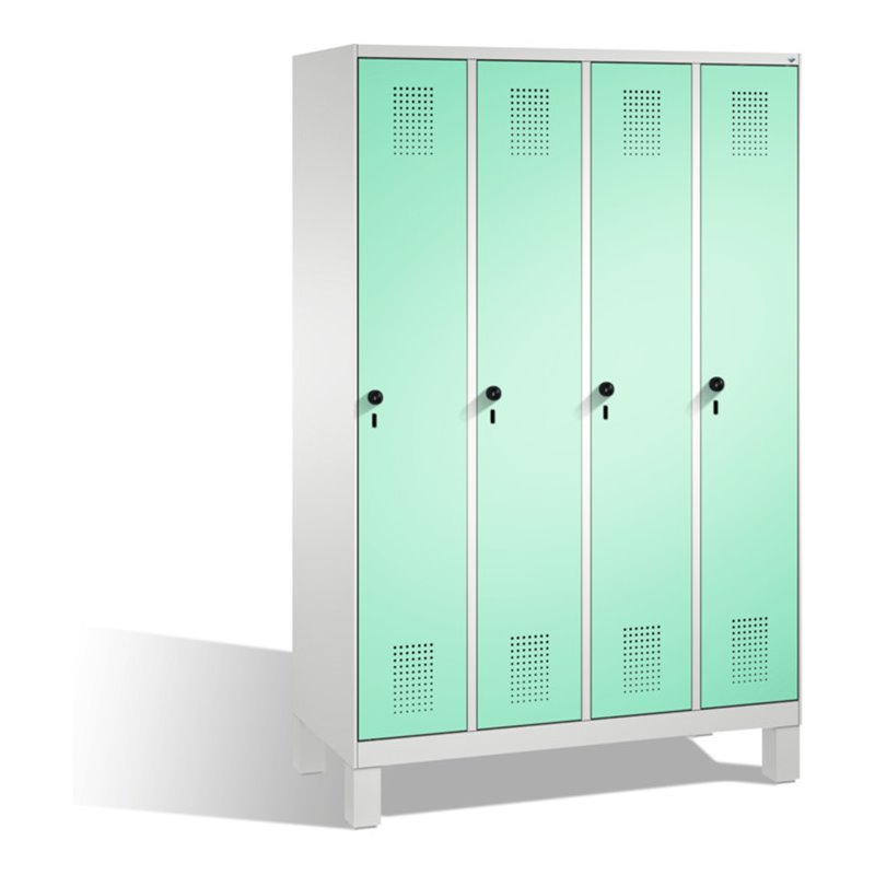 C+P Umkleidespind Evolo auf Füßen 4 Abteile Front Lichtgrün Korpus Lichtgrau