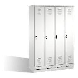 C+P Umkleidespind Evolo auf Sockel 4 Abteile Front Lichtgrau Korpus Lichtgrau