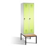 C+P Umkleidespind Evolo mit Sitzbank 2 Abteile Front Viridingrün Korpus Lichtgrau