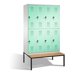 C+P Doppelstockspind Evolo mit Sitzbank 8 Fächer Front Lichtgrün Korpus Lichtgrau