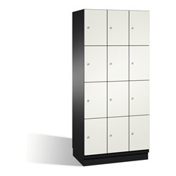 C+P Fächerschrank Cambio auf Sockel 12 Fächer Front Reinweiß Korpus Schwarzgrau