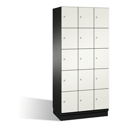 C+P Fächerschrank Cambio auf Sockel 15 Fächer Front Reinweiß Korpus Schwarzgrau