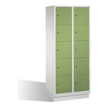 C+P Fächerschrank Classic auf Sockel 10 Fächer Front Resedagrün Korpus Lichtgrau