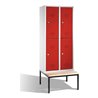 C+P Doppelstockspind Classic mit Sitzbank 4 Fächer Front Rubinrot Korpus Lichtgrau