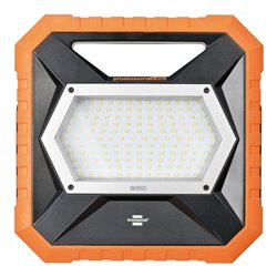Brennenstuhl professionalLINE LED Baustrahler X 8050 M mit spritzwassergeschützter Steckdose / Arbeitsstrahler 80W mit 5m RN-Kab