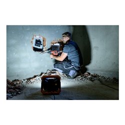 Brennenstuhl professionalLINE LED Baustrahler X 8050 M mit spritzwassergeschützter Steckdose / Arbeitsstrahler 80W mit 5m RN-Kab