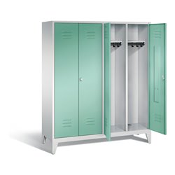 C+P Schwarz-Weiss-Spind Classic, H1850xB1590xT500mm, Front Lichtgrün, Korpus Lichtgrau (8012-42)