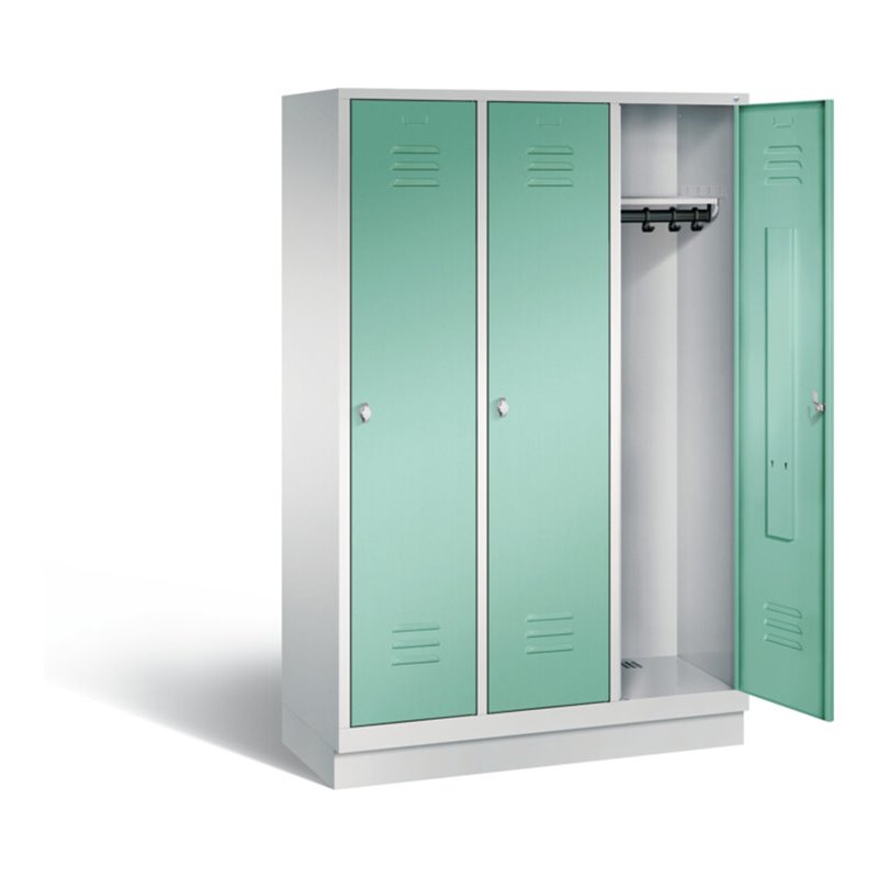 C+P Garderobenschrank Classic, H1800xB1200xT500mm, Front Lichtgrün, Korpus Lichtgrau (8020-32)