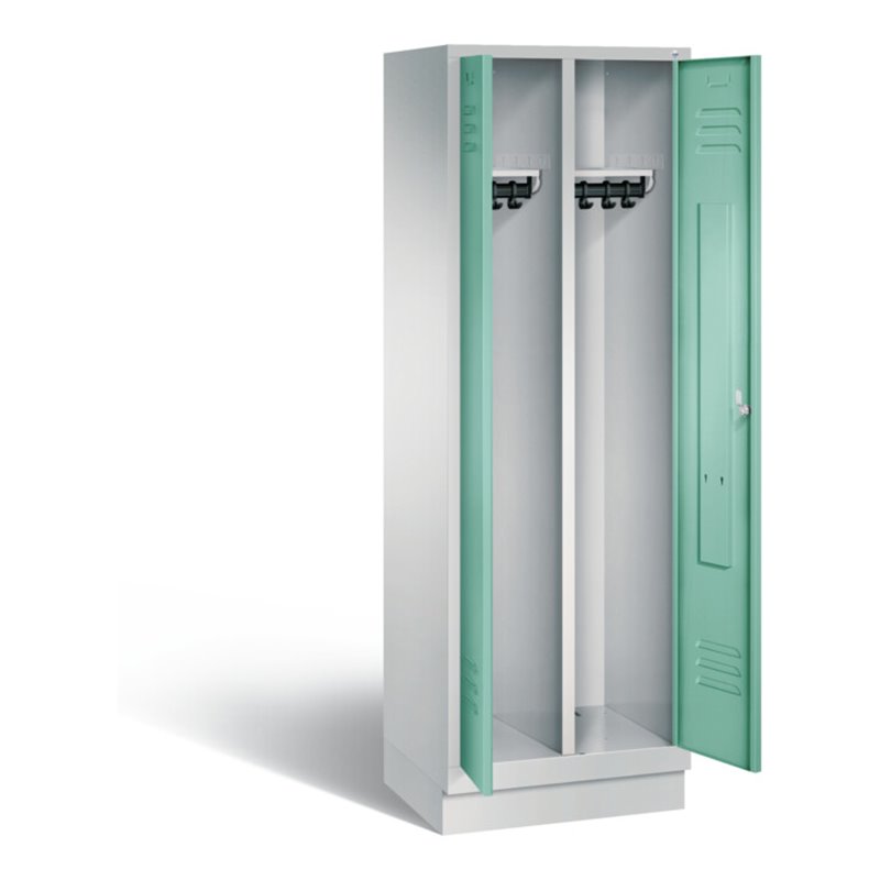 C+P Schwarz-Weiss-Spind Classic, H1800xB610xT500mm, Front Lichtgrün, Korpus Lichtgrau (8022-20)