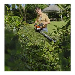 STIHL Akku-Heckenschere HSA 60, Set mit AK 10 und AL 101