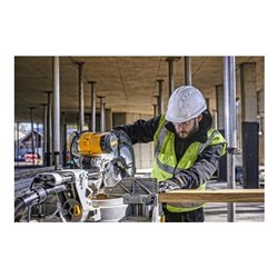 DEWALT Paneelsäge 305 mm 1675 Watt DWS780-QS