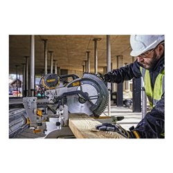 DEWALT Paneelsäge 305 mm 1675 Watt DWS780-QS