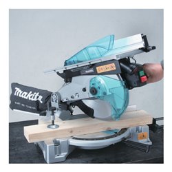 Makita Universal-Kapp- und Gehrungssäge LH1040F