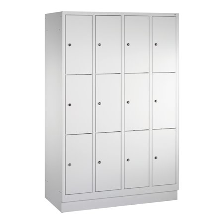 C+P Fächerschrank Classic auf Sockel, 12 Fächer, H1800xB1190xT500mm Front Lichtgrau Korpus Lichtgrau