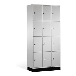 C+P Schließfachschrank Intro, 12 Fächer, H1950xB920xT500mm Front Lichtgrau Korpus Lichtgrau