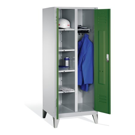 C+P Wäsche-Spind Classic auf Füßen, 2 Abteile, H1850xB810xT500mm Front Resedagrün Korpus Lichtgrau