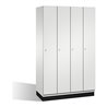 C+P Umkleidespind Cambio auf Sockel, 4 Abteile, H1950xB1200xT525mm Front Lichtgrau Korpus Lichtgrau