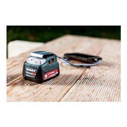 Metabo Akku-Power-Adapter PowerMaxx PA 12 LED-USB 12 V Anschluss + 5 V USB + LED-Licht Karton