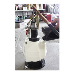 Kraftwerk Öl-Einfüllgerät 7.5 l mit 8 Adaptern