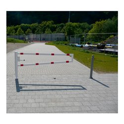 Schake Drehbare Wegesperre + selbsteinrastender Verriegelung 3,00m + Dreikantverschluß Drehpfosten: Ø 102mm, Schrankenarm: 60x40