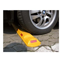 Schake Park, Leitschwelle aus Recycling + Reflektoren 1170 mm x 150 mm x 50 mm + 3 Schrauben, Dübeln in gelb