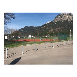 Schake Abweisebügel aus Stahlrohr Ø 60 x 2,5 mm Breite: 2500 mm, Höhe: 1400 mm ohne Querholm, zum Einbetonieren