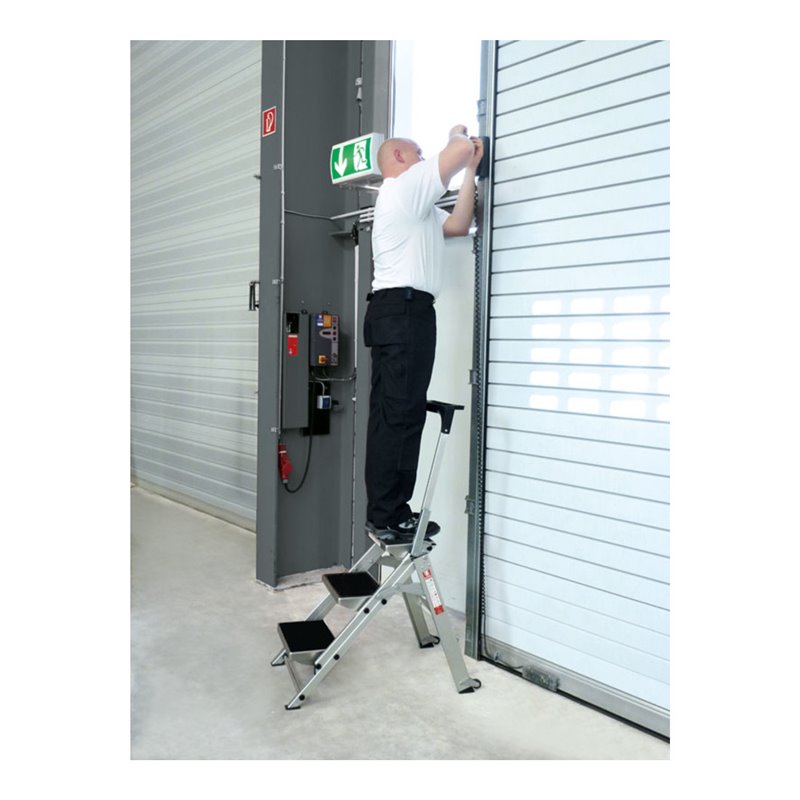 Euroline Alu-Sicherheitstreppe mit S. Bügel, klappbar Nr. 334