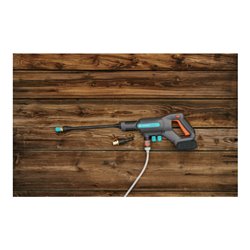 GARDENA Akku-Mitteldruckreiniger AquaClean 24/18V P4A Premium Ready-To-Use Set