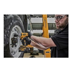 DEWALT 18V XR Akku-Schlagschrauber, 1/2' (bürstenlos), max. 813 Nm - Basisversion DCF891NT-XJ