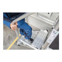 Munk Montageplattform mit Treppenzustieg