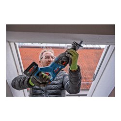 Bosch Akku-Säbelsäge GSA 18V-28 mit L-BOXX