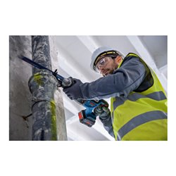 Bosch Akku-Säbelsäge GSA 18V-28 mit L-BOXX