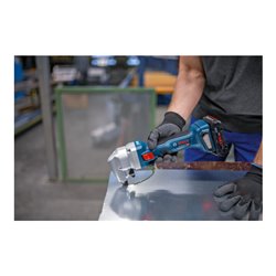 Bosch Akku-Nager GNA 18V-16 E, 2 Akku ProCORE18V 4.0Ah, Ladg. u. L-BOXX