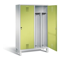 C+P Schwarz-Weiss-Spind Evolo, H1850xB1190xT500mm, Front Viridingrün, Korpus Lichtgrau (48210-40)