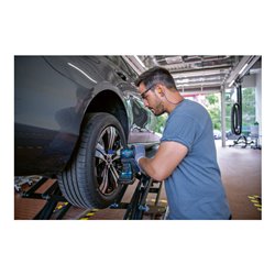 Bosch Akku-Drehschlagschrauber GDS 18V-330 HC, L-BOXX 136, 2 x Akku ProCORE18V 4.0Ah